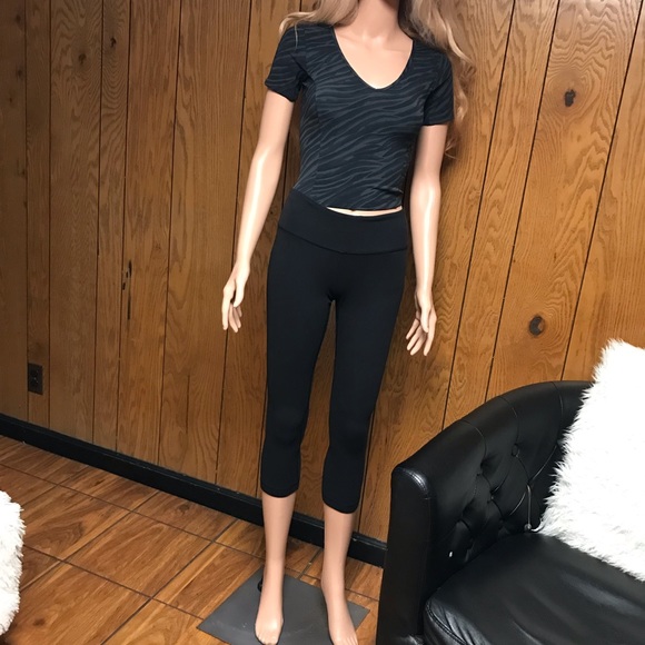 Lululemon" Wunder Under Crop II Full On Luon- Black-Size 4 -Good Condition - Picture 5 of 14